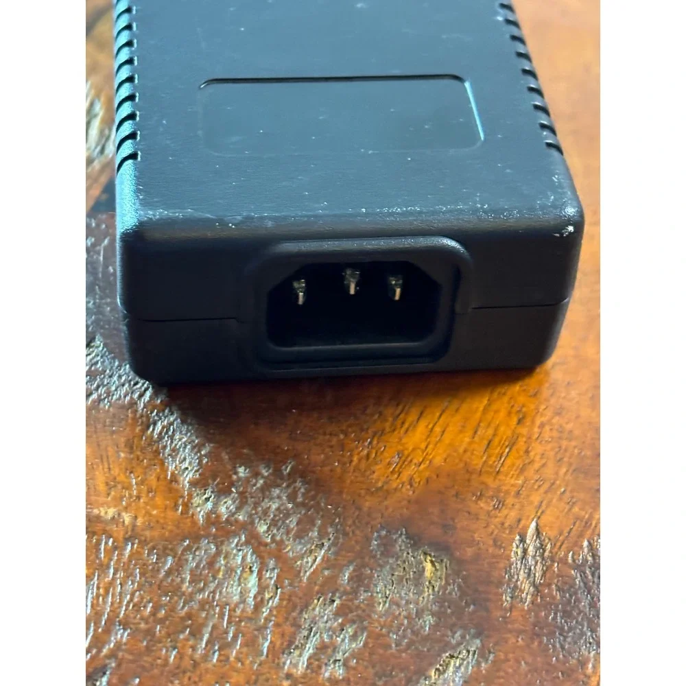 Extron SPU24-105 Power Supply 12V‎ 2.0A 28-181-04LF Locking Barrel Plug Black